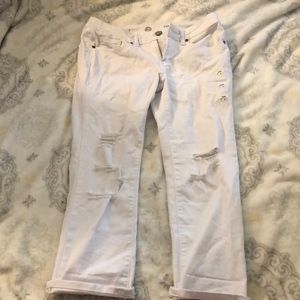 White Capri jeans—size 7